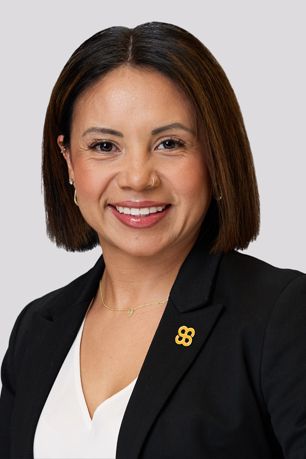 headshot-christine-powell